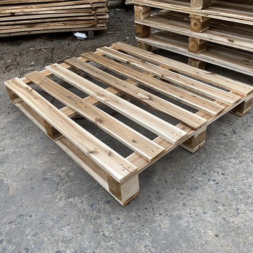 Pallet Gỗ 4 Hướng Nâng